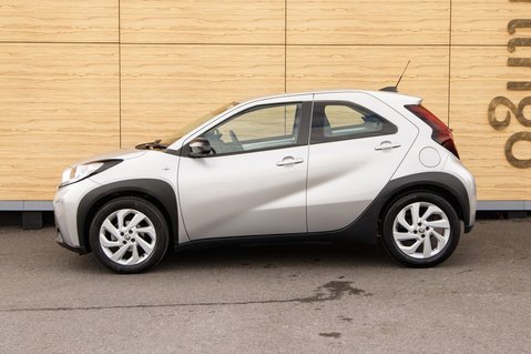 Toyota Aygo X VVT-I PURE 9