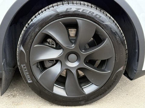 Tesla Model Y Long Range SUV 5dr Electric Auto RWD (346 ps) 14