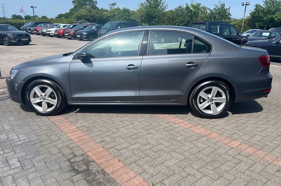 Volkswagen Jetta SE TDI BLUEMOTION TECH £35 ROAD TAX 12