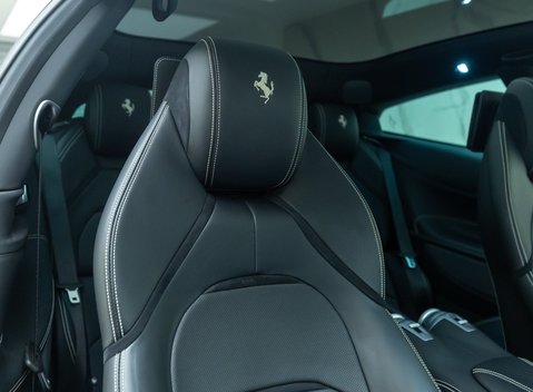 Ferrari GTC4 Lusso V12 15