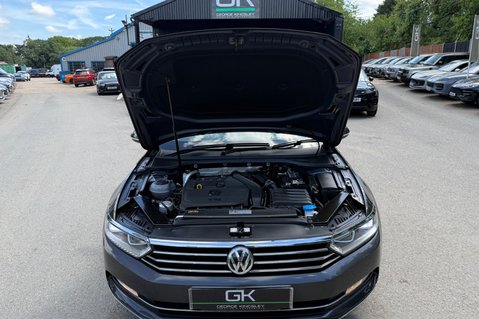 Volkswagen Passat GT TSI EVO DSG - PANORAMIC SUNROOF -19 INCH ALLOYS - ONE OWNER 68