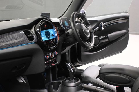 Mini Hatch 2.0 Cooper S Exclusive Auto 3dr 22