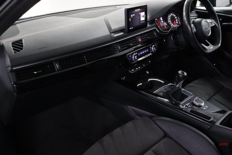 Audi A4 2.0 TFSI 35 Black Edition Euro 6 (s/s) 4dr 34