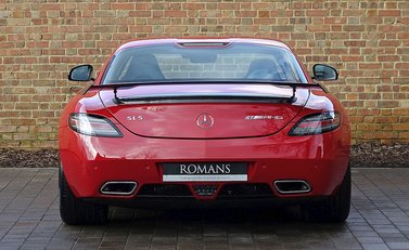 Mercedes-Benz SLS AMG GT Final Edition 9