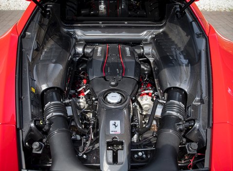 Ferrari 488 Pista 34
