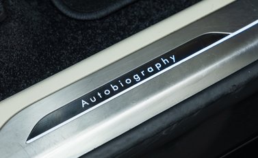 Land Rover Range Rover P400 AUTOBIOGRAPHY LWB 7 Seater 27