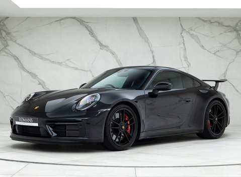 Porsche 911 (992) Carrera 4 GTS 6