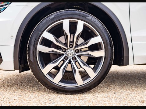 Volkswagen Tiguan 1.5 Tiguan R-Line TSi Evo Semi-Auto 5dr 52