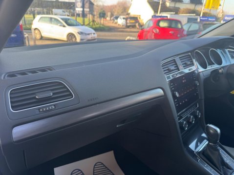 Volkswagen Golf 1.0 TSI BlueMotion Tech SE DSG Euro 6 (s/s) 5dr 31