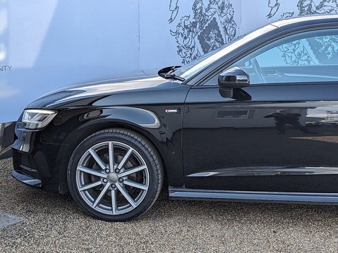 Audi A3 TFSI BLACK EDITION 5