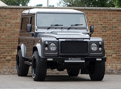 Land Rover Defender 90 XS T40 1