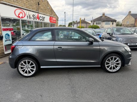Audi A1 TFSI S LINE 8