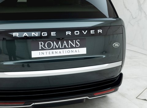 Land Rover Range Rover P440e Autobiography LWB PHEV 24