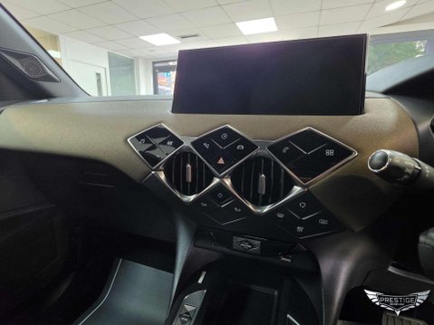 DS DS 3 E-TENSE 50kWh Prestige Crossback Auto 5dr 33
