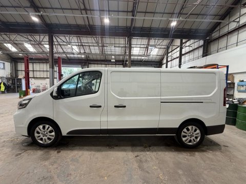 Nissan Primastar DCI TEKNA L2H1 8