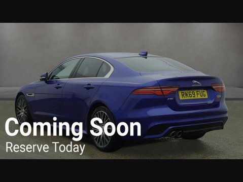 Jaguar XE R-DYNAMIC S 2