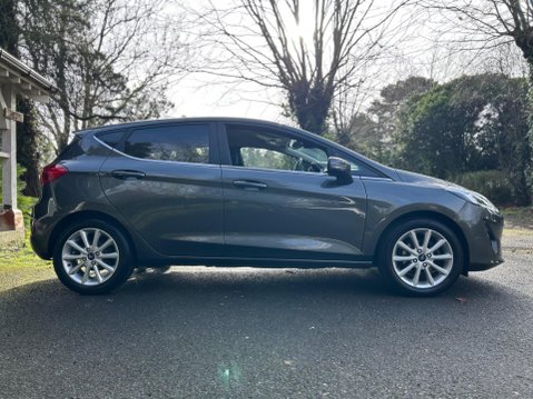 Ford Fiesta TITANIUM 16