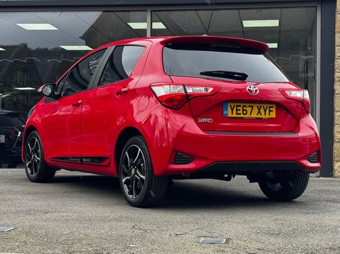 Toyota Yaris VVT-I DESIGN 20