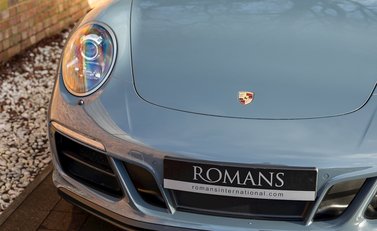 Porsche 911 (991.2) Carrera 4 GTS 22