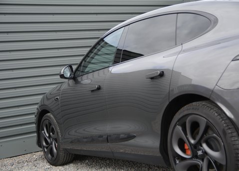 MG IM6 100kWh LAUNCH EDITION AWD 8