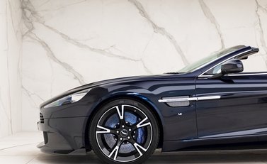 Aston Martin Vanquish S Volante 30