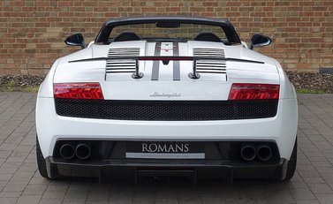 Lamborghini Gallardo LP 570-4 Performante Spyder 13