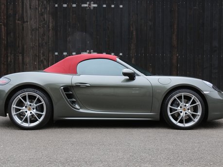 Porsche 718 Boxster - BOSE, 20" Alloys, Sport Chrono, and More Service History