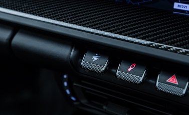 Porsche 911 GT3 TOURING (992) 27