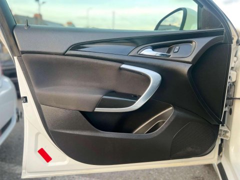 Vauxhall Insignia 2.0 CDTi SRi VX Line Nav Sports Tourer Euro 6 (s/s) 5dr 37