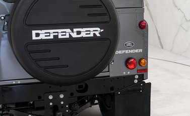 Land Rover Defender 90 Landmark 20