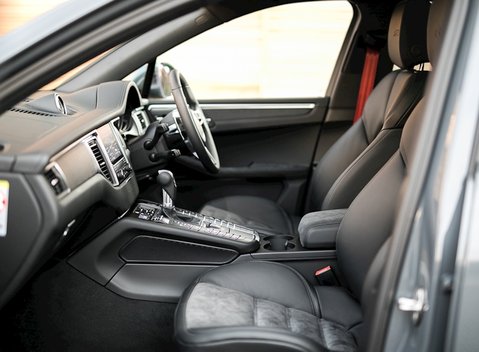Porsche Macan GTS 30