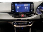 Hyundai i30 1.0 T-GDi MHEV SE Connect Hatchback 5dr Petrol Hybrid DCT Euro 6 (s/s) (120 18