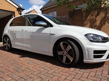 Volkswagen Golf 2.0 Golf R 4WD 5dr 19