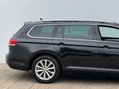 Volkswagen Passat 2.0 Passat SE Business TDI BlueMotion Technology Semi-Auto 5dr 7
