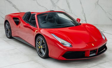 Ferrari 488 SPIDER 11