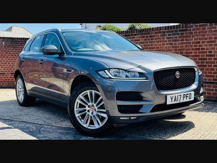 Jaguar F-Pace 2.0 D240 Portfolio SUV 5dr Diesel Auto AWD Euro 6 (s/s) (240 ps)
