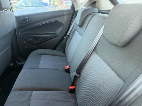 Ford Fiesta 1.4 TDCi DPF Style 5dr 33