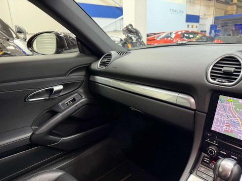 Porsche 718 Cayman 2.5T S Coupe 2dr Petrol PDK Euro 6 (s/s) (350 ps) 32