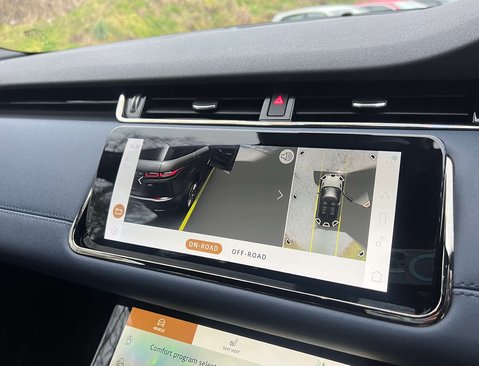 Land Rover Range Rover Evoque 1.5 Range Rover Evoque R-Dynamic SE P300e Auto 4WD 5dr 40