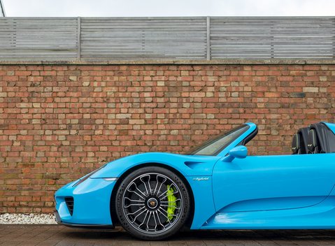 Porsche 918 Spyder 32