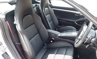 Porsche Cayman GTS 15