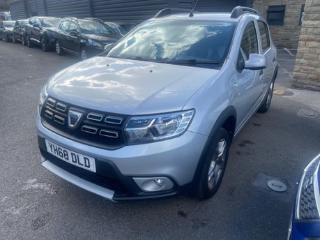 Dacia Sandero Stepway ESSENTIAL TCE 5