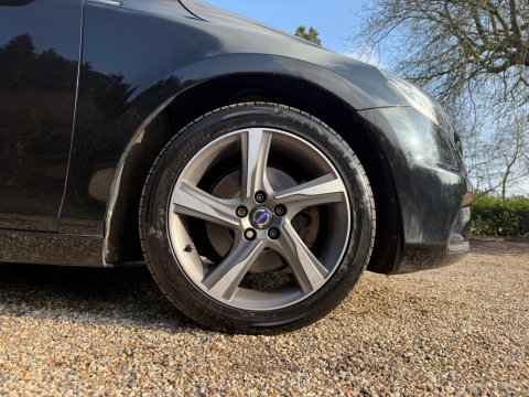 Volvo V40 2.0 T3 R-Design Nav Euro 6 (s/s) 5dr 30
