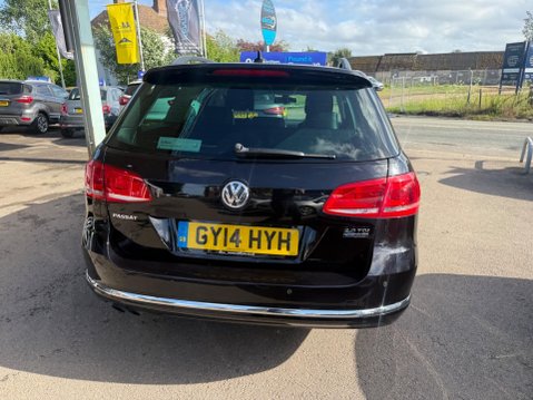 Volkswagen Passat 2.0 TDI BlueMotion Tech Executive DSG Euro 5 (s/s) 5dr 8