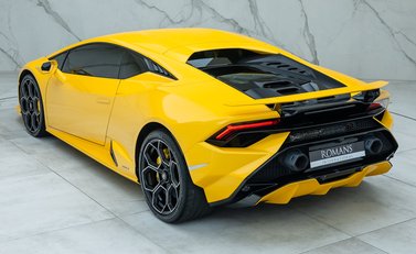 Lamborghini Huracan Tecnica 9