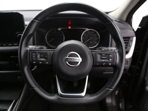 Nissan Qashqai 1.3 DIG-T MHEV N-Connecta Euro 6 (s/s) 5dr 10