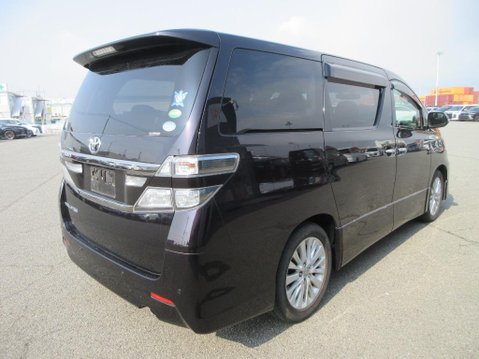 Toyota Vellfire 2.4 Z + 7 Seats 4