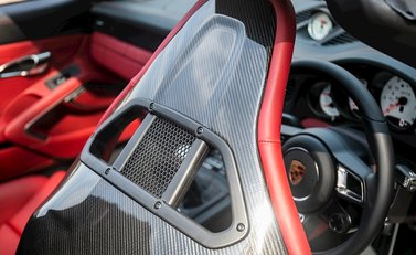 Porsche 911 (991.2) Targa 4 GTS 22