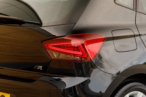 SEAT Ibiza ECOTSI FR 9