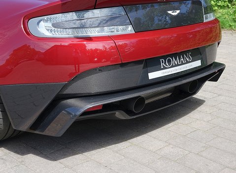 Aston Martin Vantage GT8 17